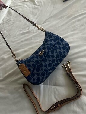 Coach Shoulder Bag